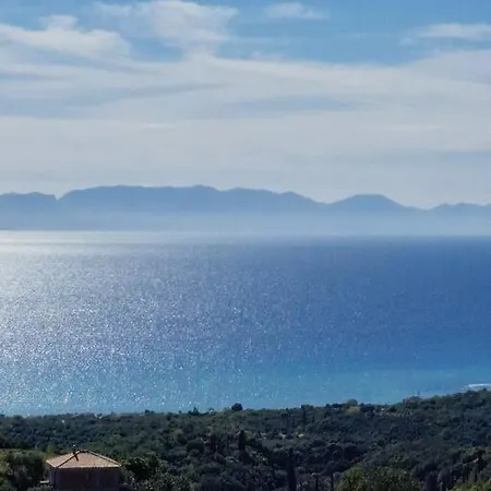 Apartment βιλλα αυρα Kakorrevma